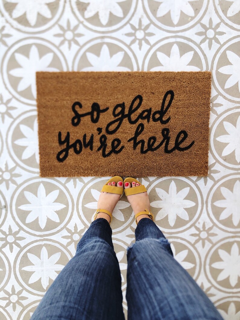 So Glad You/'re Here mat home decor hello welcome mat hand painted custom doormat cute doormat outdoor doormat hand lettered