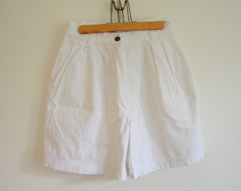 Pantalones cortos de cintura alta de algodón blanco vintage