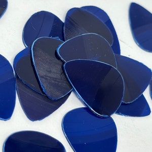 Guitar Picks Upcycled Vintage Vinyl Records - Medium to Heavy Gauge - Blue