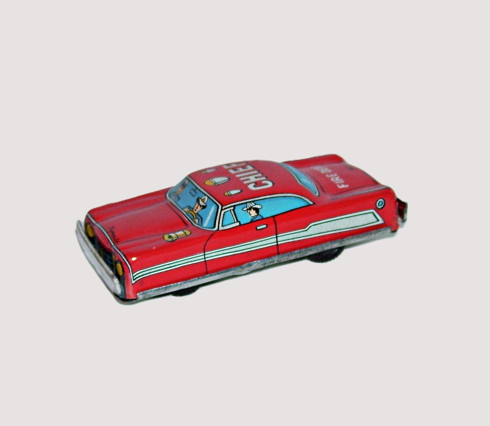 レア 消防車 FIRE CHIEF CAR Vintage Tin Plymouth Fire Chief Car Toy Friction Vehicle