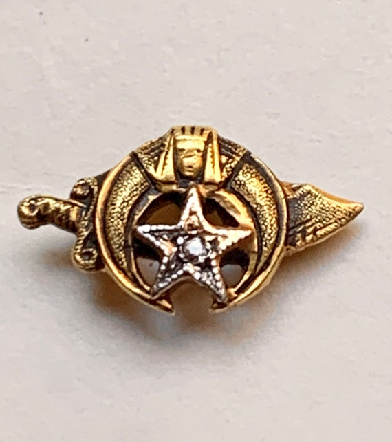 Shriner Lapel Hat Pin Gold Diamond 5/8” Masonic - image 2
