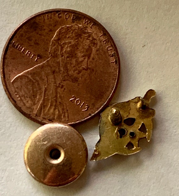 Shriner Lapel Hat Pin Gold Diamond 5/8” Masonic - image 3