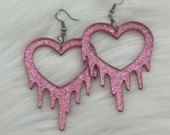 Bleeding heart earring