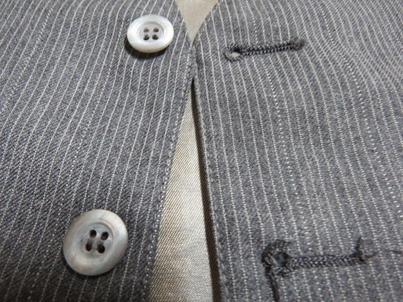 Sz M Gray Pinstriped VINTAGE Polyester #95N Mens … - image 3