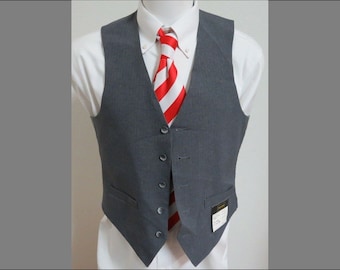 NEW Sz 40 Gray/Red/White Pinstripe Haggar Brand MENS Polyester #84H Suit Vest