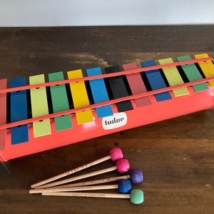 Vintage Children&#39;s Toy - Tudor Tru-tone Xylophone (No. 150- 12 Note)