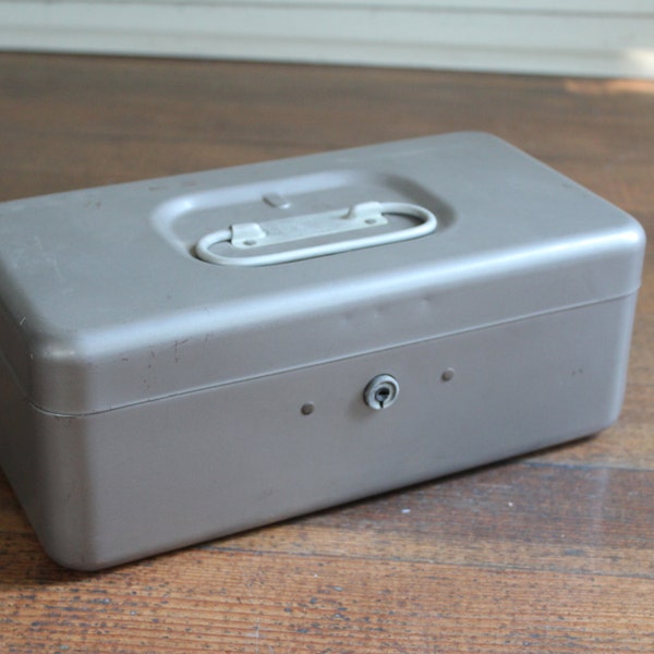 Vintage Gray Metal Box with Handle - Locking Box (Office Master Products No. 923)