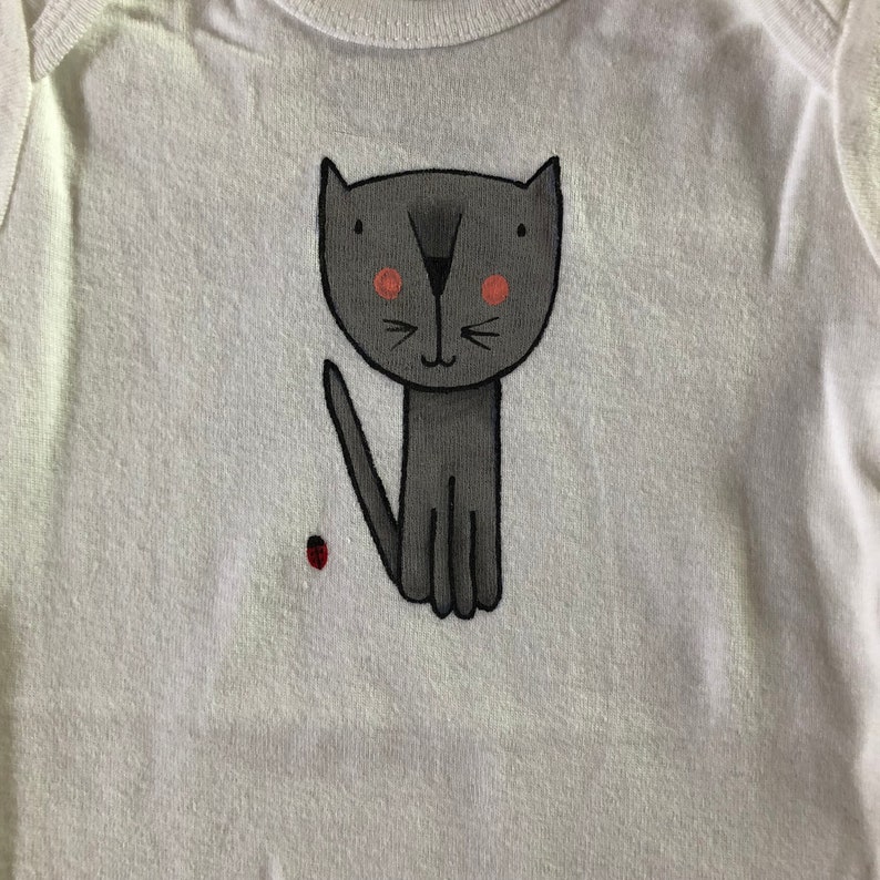 100/% cotton white Onesie Size Baby Hand Painted Kitten with Ladybug Short Sleeve Onesie 12 month old