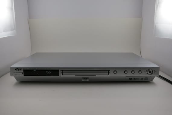 2001 JVC XV-N3 DVD/Super Vcd/vcd/cd Player Silver Slimline Works Perfect Free Shipping
