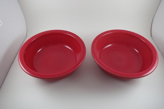 Pair of Vintage Fiesta Ware 8 3/8 Inch Round Vegetable Bowls in Scarlet