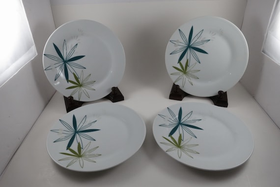 Set of 4 Pier 1 Kui Hua Retro 8 1/8 Inch Salad Plates