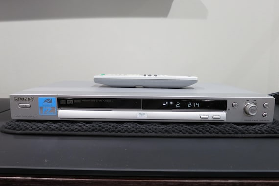 Sony DVP-NS325 DVD/CD Player: Silver Slimline with Remote