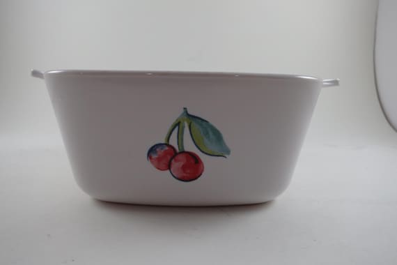 1997-1998 Corning Ware Fruit Basket Dish (2 3/4 Cup/22 Ounce)