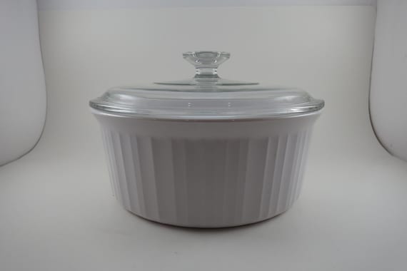 Corning French White Round Casserole Dish: 2.5 Quart F-1-B with Glass Lid