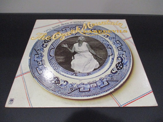1974 Vinyl LP Record It'll Shine When It Shines The Ozark Mountain Daredevils Excellent Condition 72177