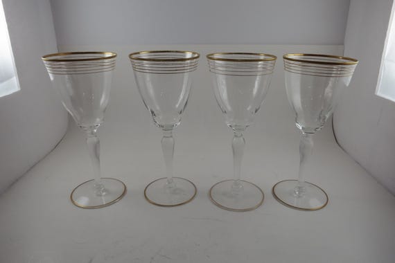 Set of Four Vintage Blown Glass Cordial Aperitif Liquor Stemmed Glasses Gold Trimmed Excellent Condition