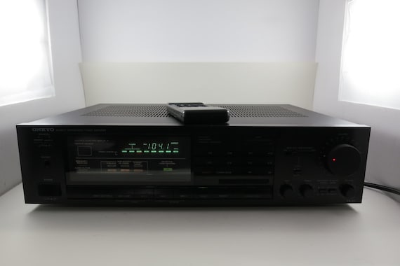 Vintage 1980's Onkyo TX-82 Quartz Synthesized FM Stereo/AM Tuner Amplifier Works Perfect Tons of Features Including Original Remote Control