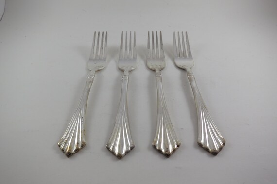 Wm Rogers & Son International Silver Plate Dinner Forks - Royal Plume Pattern Set of Four