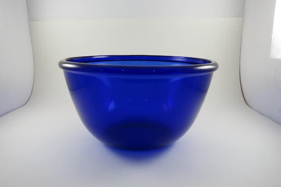 Cobalt Blue ARC France 9 1/2 Inch Mixing/Serving Bowl