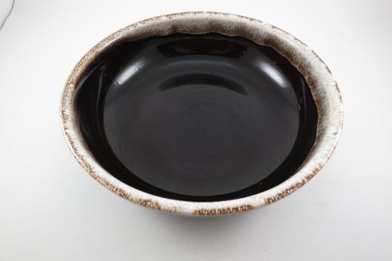 Vintage Pfaltzgraff Brown Drip 8 1/2 Inch Round Serving Bowl