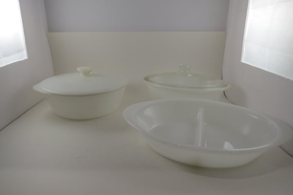 Vintage Glasbake Plain White 5 Piece Set 2 Quart Round Casserole with Lid 12 Inch Divided Baker 1 Quart Oval Dish with Glass Lid Very Good