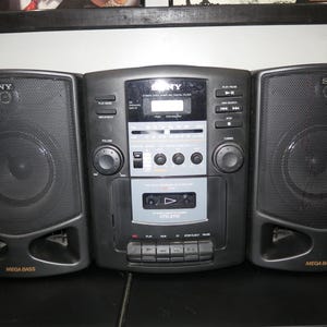 Vintage 1998 Sony Cassette Radio Corder: CFD-Z110, Detachable Speakers image 11