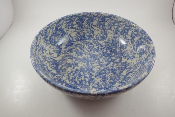 Henn Pottery Roseville Ohio Blue Speckled Bowl 9 3/4 Inches Pristine Condition