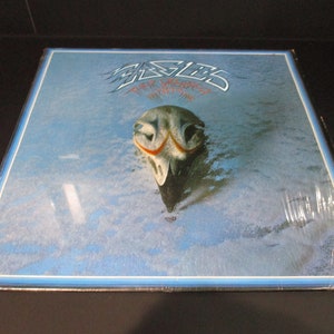 Vintage 1976 Eagles Greatest Hits LP Vinyl Record - Canadian Pressing