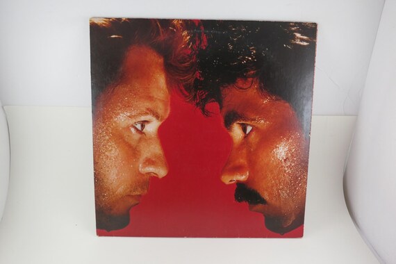 Vintage 1982 Vinyl Record: Daryl Hall & John Oates - H2O EX+