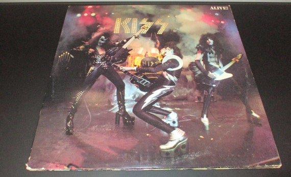 Vintage 1975 Vinyl LP Record KISS Alive Two Record Set Excellent Plus Condition First Pressing Blue Labels with Kiss Booklet 67485