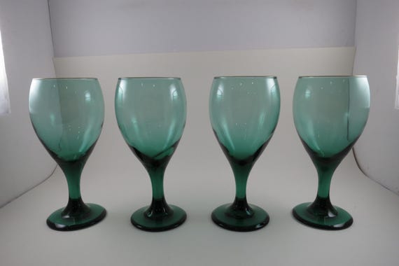 Set of 4 Vintage Medium Green Stemmed Wine Glasses with Gold Band (7 Inches)