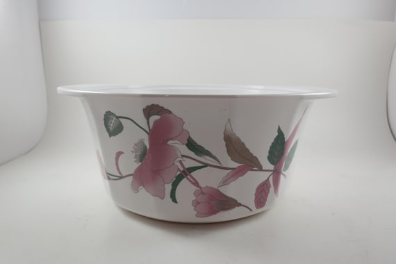 Mikasa Fire & Ice AA009 Silk Flowers Pattern Double Handled Casserole Dish Excellent Condition