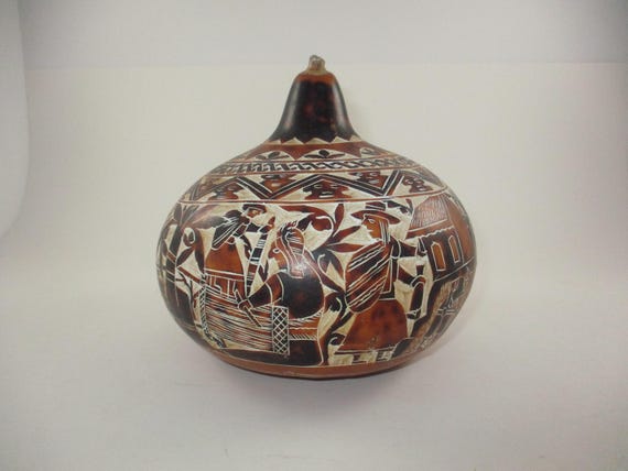 Vintage Hand Carved Peruvian Gourd Folk Art Story Telling Very Detailed Beauty Rattle Excellent Condition