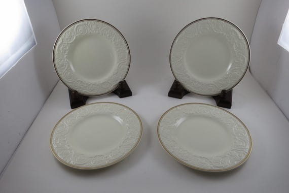 Set of 4 Vintage Wedgwood Patrician Dessert Plates – Athenian Gold Porcelain (7 3/8 Inch)