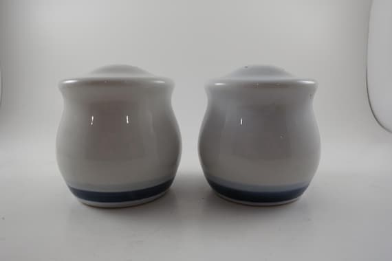 Vintage Pfaltzgraff Sky Pattern Light & Dark Blue Salt and Pepper Shaker Set