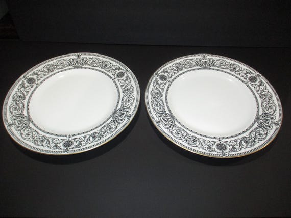 Pair of Vintage 1966 Royal Worchester Bone China Padua Pattern 10 1/2 Inch Dinner Plates Excellent Original Condition