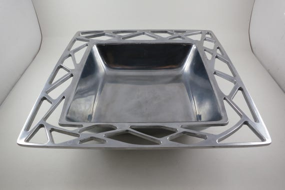 Wilton Armetale Symphony 12" Square Serving Bowl Cut Out Geometric Trim