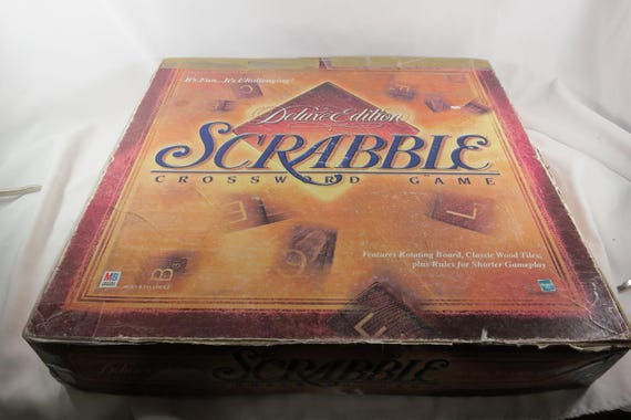 1999 Deluxe Collectors Edition Rotating Board Scrabble Milton Bradley 100 Percent Complete