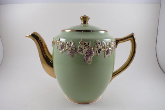 1930's Gibson's Staffordshire England Green & Gold Teapot Purple White Grape Motifs