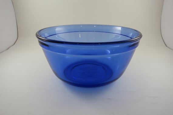 Vintage Cobalt Blue Anchor Hocking 1.5 Quart Mixing Bowl