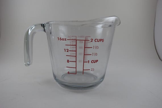 Vintage Anchor Hocking 2-Cup Measuring Cup: Red Lettering