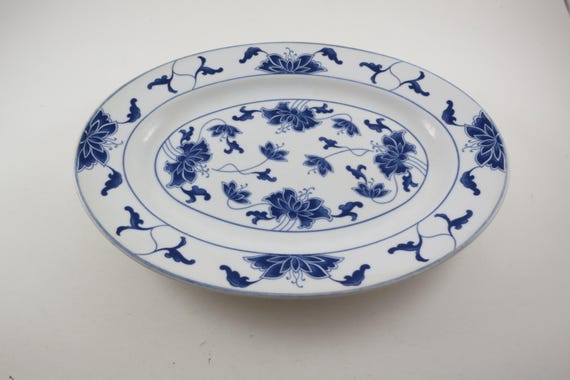 Vintage Tatung Oval Dinner Plate, White & Blue Floral Lilly, 10 1/4 Inch
