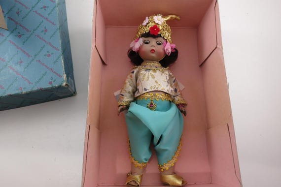 Vintage Madame Alexander Doll Thailand 567 8 Inch In Original Box