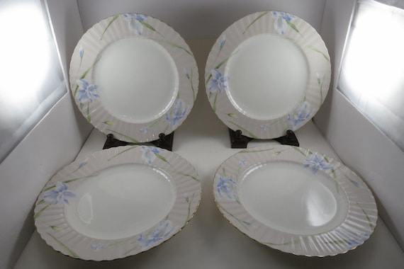 Set of Four Mikasa Ballantyne Pattern 10 3/4 Inch Dinner Plates 1983-1986