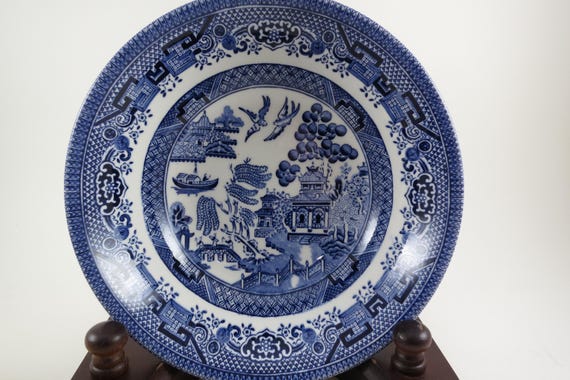 Pair of Vintage Blue Willow by Churchill Queens 6 Inch Soup Bowls England