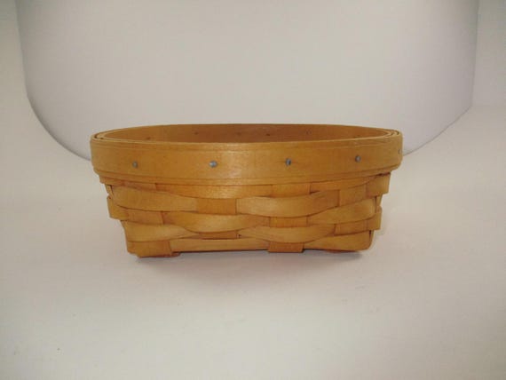2001 Longaberger Short Classic Round Basket Signed and Dated Excellent Condition