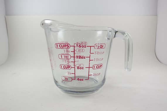 Vintage Anchor Hocking 2 Cup Measuring Cup with Red Lettering Excellent Condition