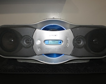 Vintage Sony Boombox CD Radio Cassette Recorder Mega Bass Stereo CFD-F10