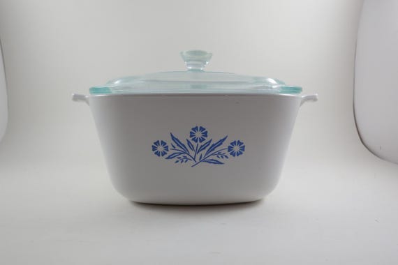Vintage Corning Ware Blue Cornflower Saucepan with Glass Lid (1.75 Quart P-1 3/4-B)