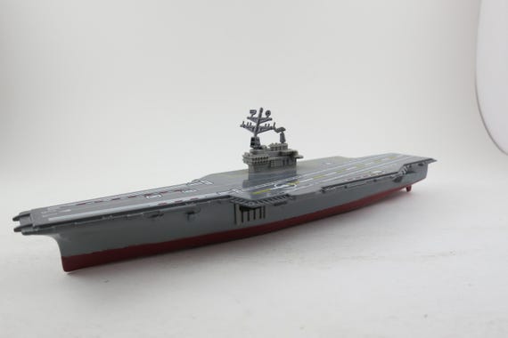 Vintage 2002 Motor Max #76787 Air Craft Carrier Model Excellent Condition